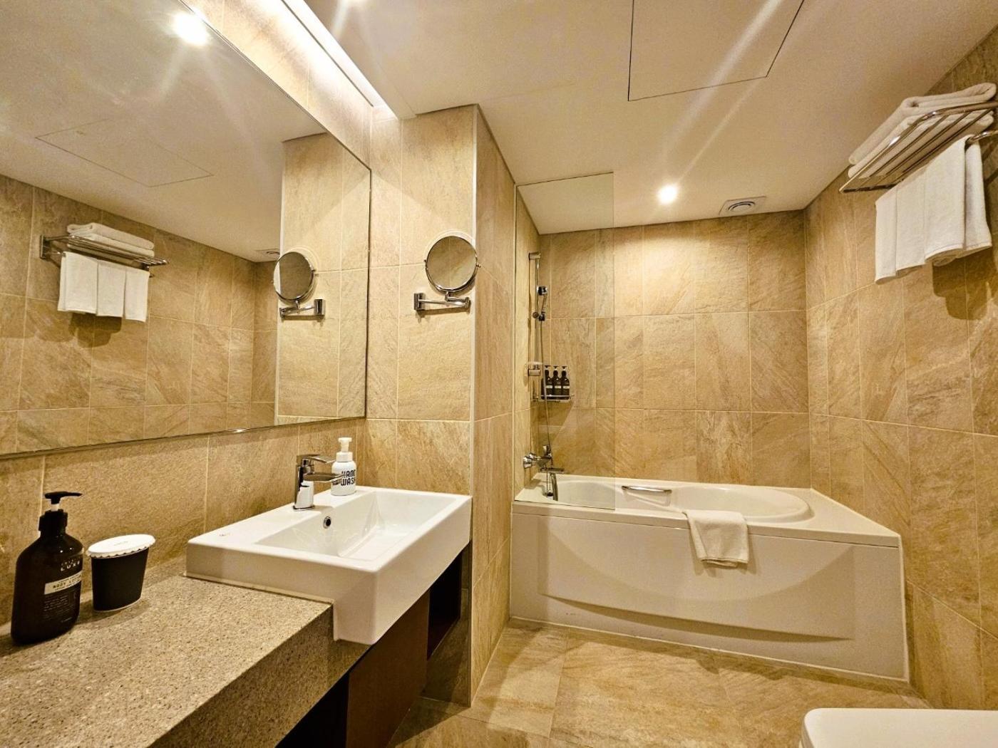 Hotel Uri& Seoul
